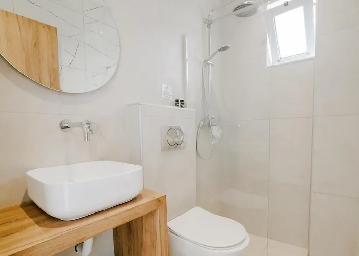 Aelia Prime Experience 3 דירה *